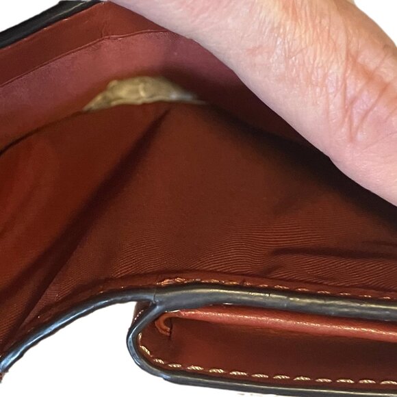 EUC Coach Medium Corner Zip Wallet in Signature Canvas - Picture 11 of 11